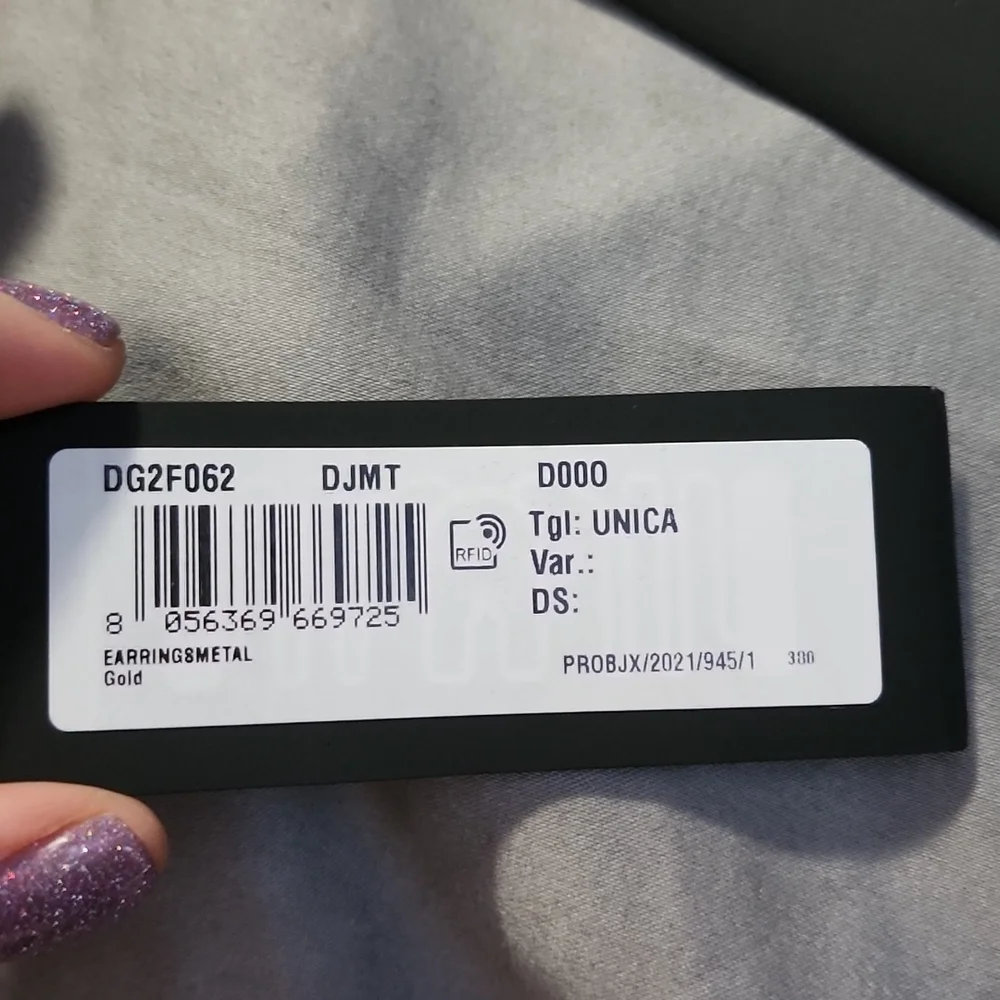 NWT AUTHENTIC VERSACE MEDUSA NECKLACE - Picture 3 of 16